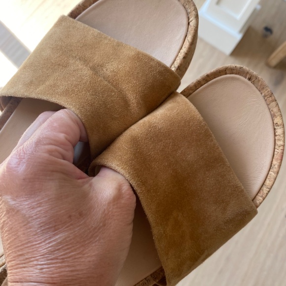 Veronica Beard Tan Suede Sandals Size 7 - Picture 6 of 8